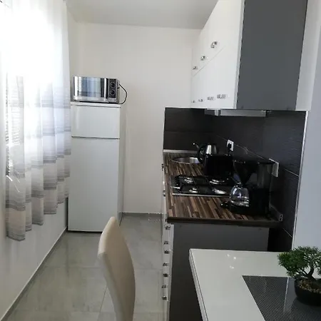 Poljanec * فير