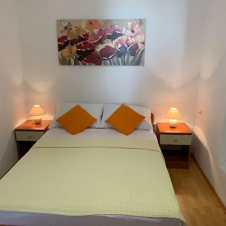 Apartment Poljanec *